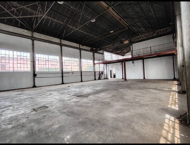 700M² WAREHOUSE TO LET IN DRIEHOEK